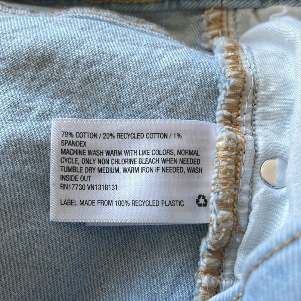 Wild Fable - Light Wash Distressed Denim Blue Women's Shorts size 17 - Picture 5 of 5